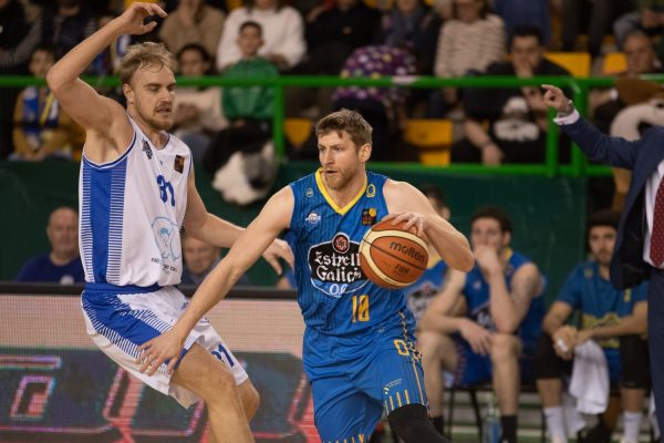 AFANION C.B. ALMANSA LO VOLVIÓ A HACER: 80-86 ANTE C. OURENSE B., DOS ...